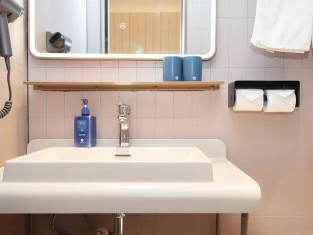 Hanting Hotel Shanghai Xiangyang Road