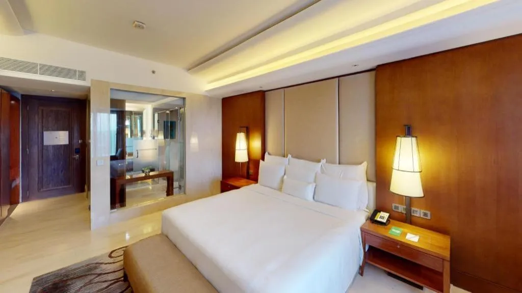 Bed in Hotel Tentrem Yogyakarta