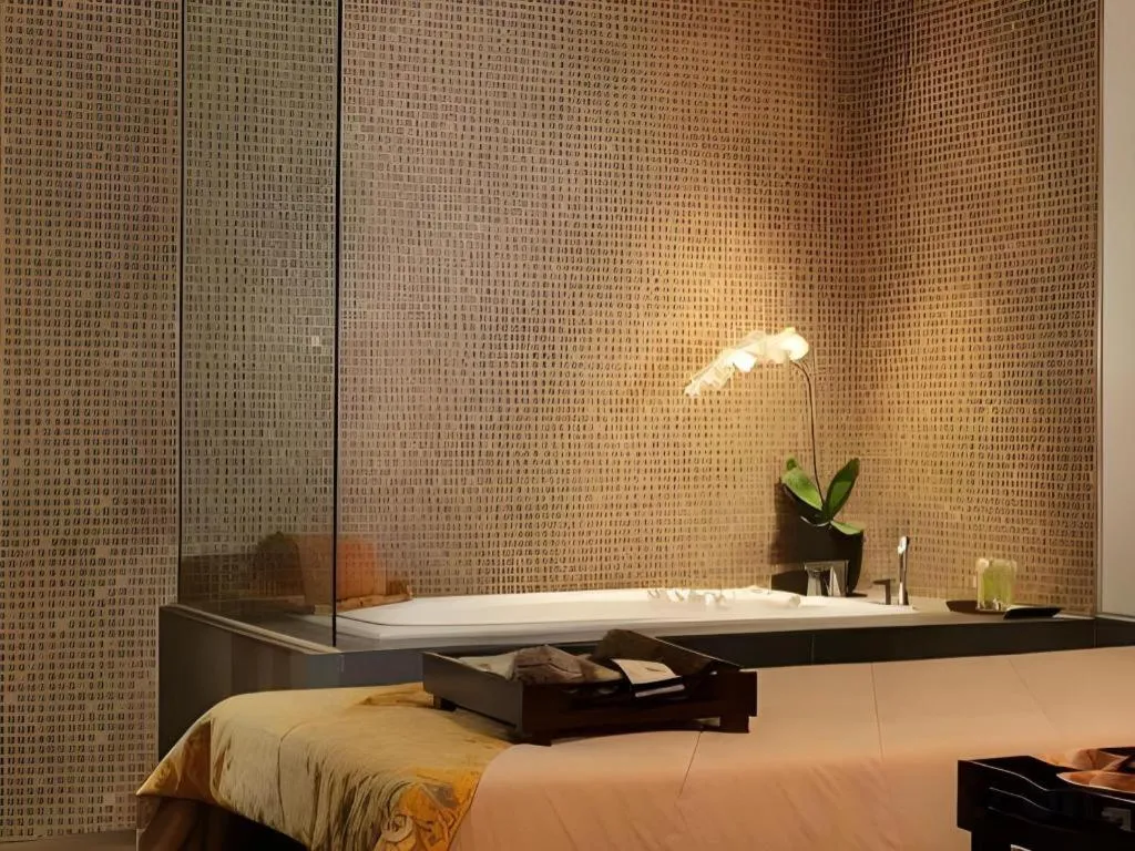 Bed in Hotel Tentrem Yogyakarta