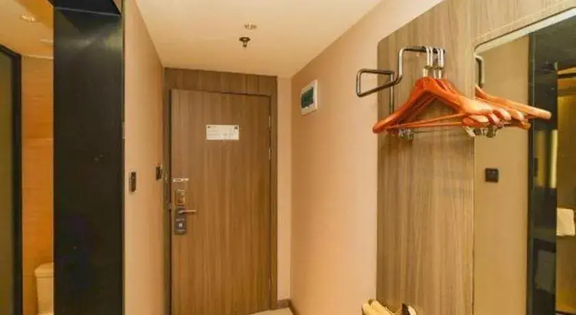 Hanting Hotel Hangzhou Central Wulin Square Metro Station Hanting Hotel Hangzhou Central Wulin Square Metro Station