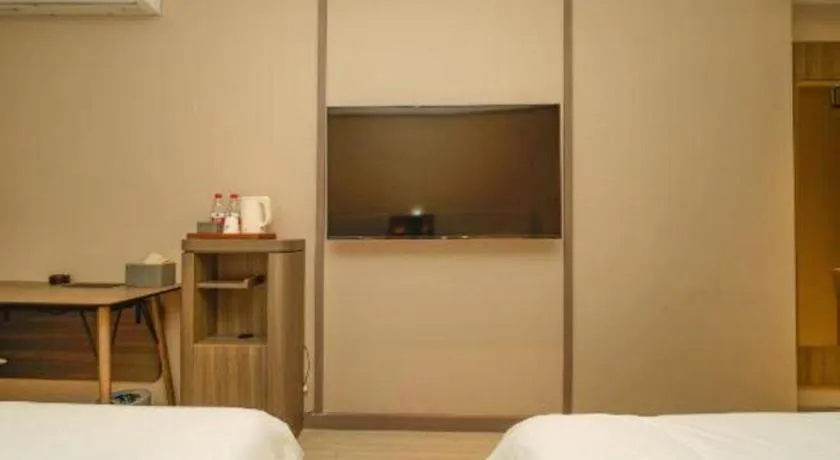 Hanting Hotel Hangzhou Central Wulin Square Metro Station