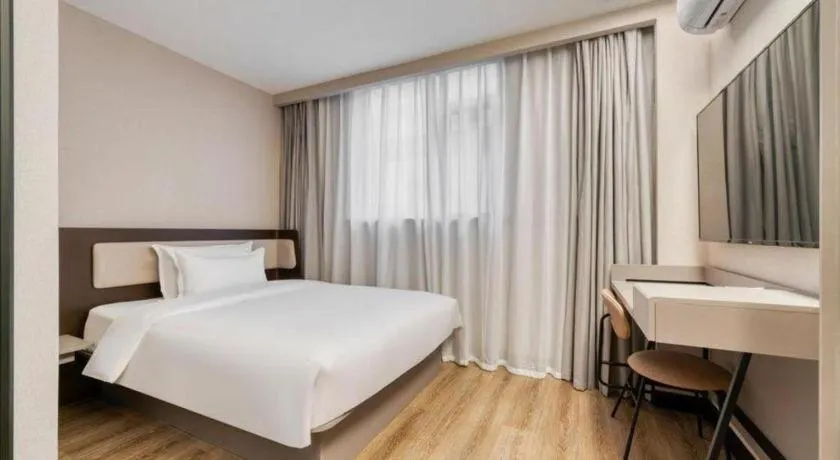 Hanting Hotel Hangzhou West Lake Wulin Square