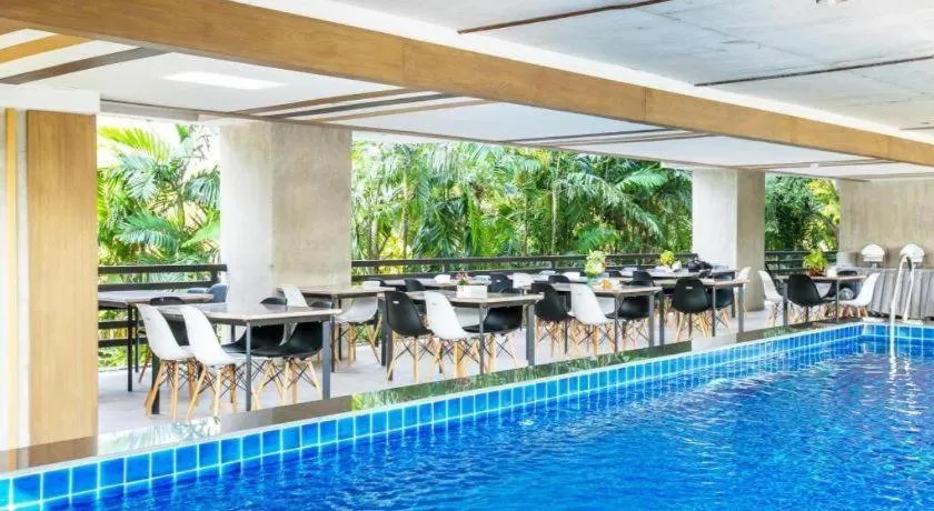 B2 Sea View Pattaya Boutique & Budget Hotel