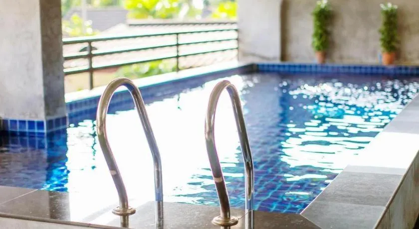 B2 Sea View Pattaya Boutique & Budget Hotel