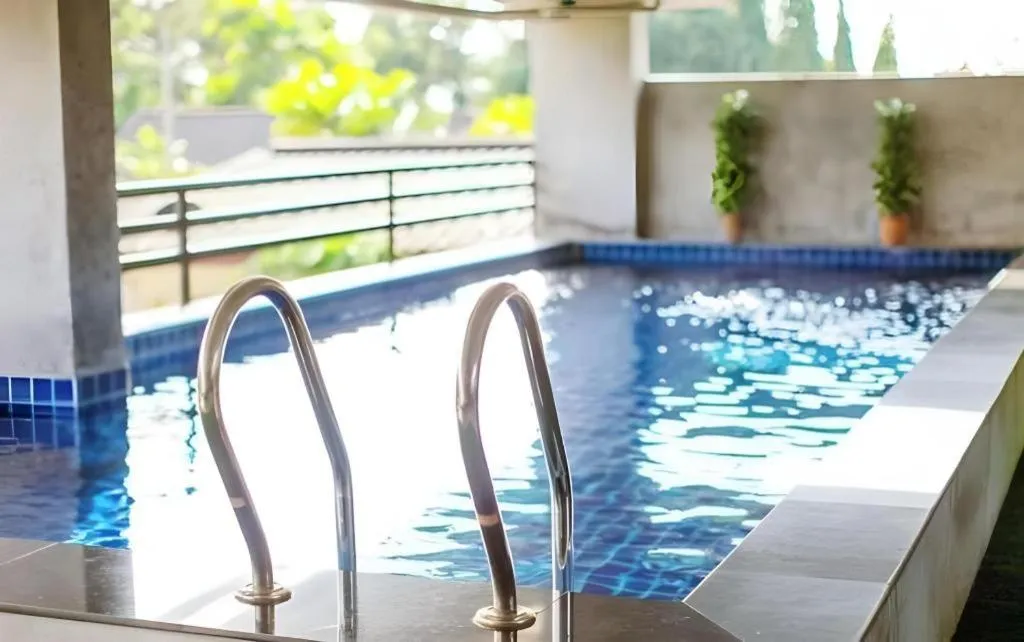 B2 Sea View Pattaya Boutique & Budget Hotel