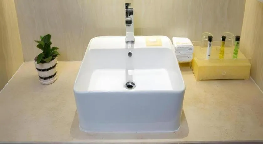 Kecheng Holiday Hotel