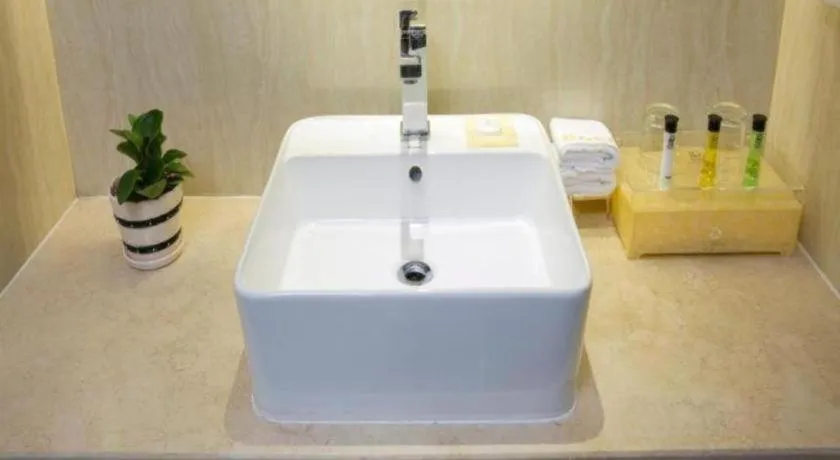 Kecheng Holiday Hotel