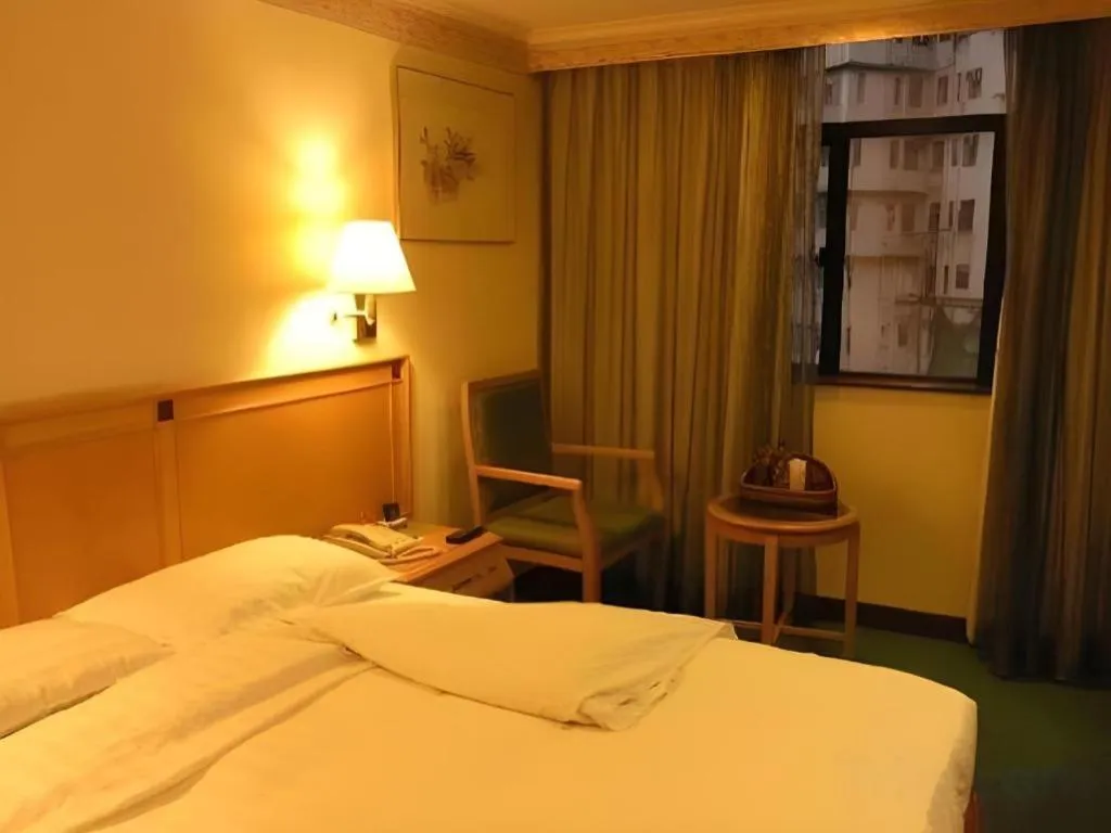 Bed in New Mong Kok Guest House