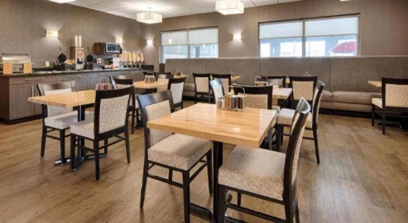 Best Western Plus Eastgate Inn & Suites