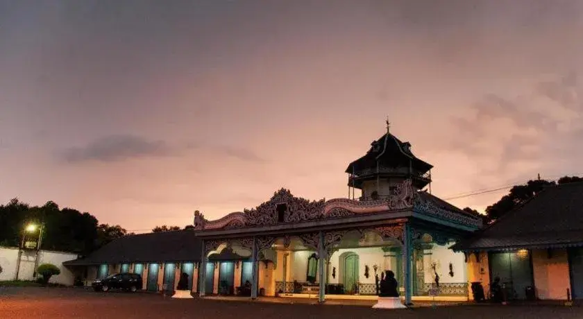 Horison Aziza Solo Horison Aziza Solo