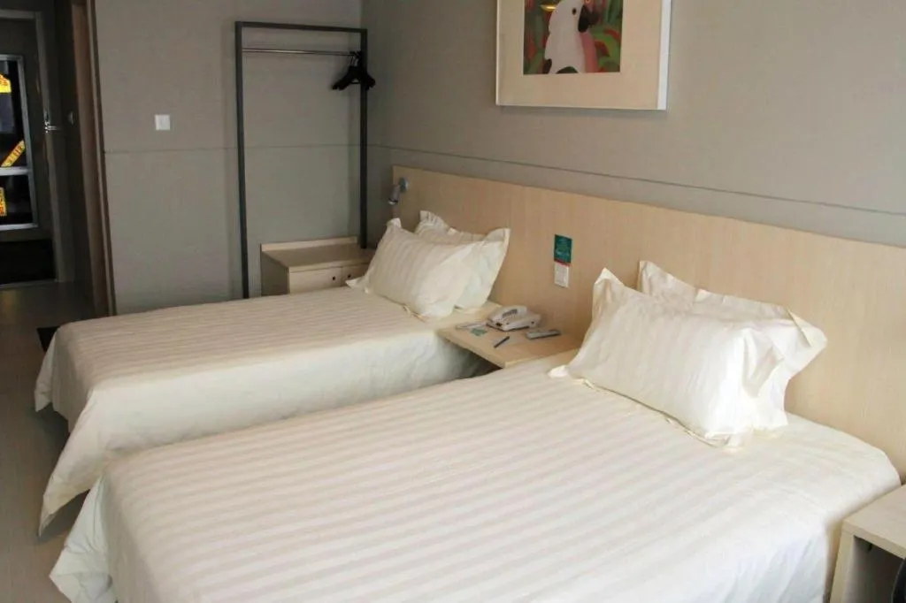 Bed in Jinjiang Inn Weihai Liugong Island Scenic Spot Shopping Market