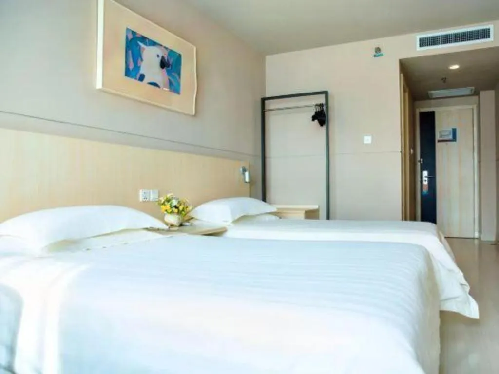 Bed in Jinjiang Inn Weihai Liugong Island Scenic Spot Shopping Market