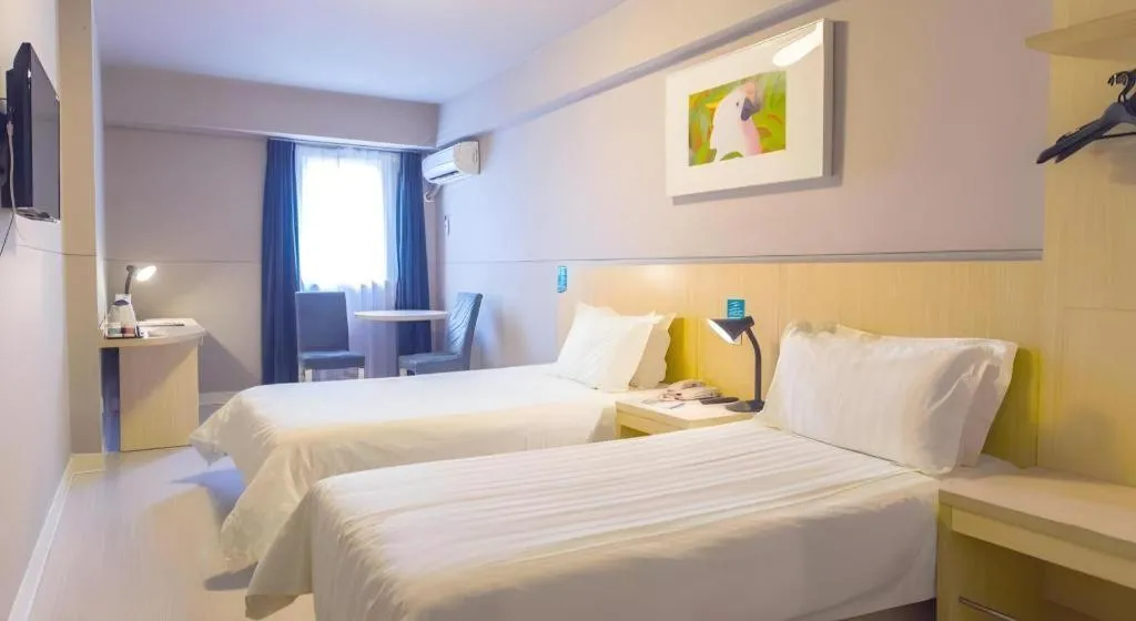 Bed in Jinjiang Inn Weihai Liugong Island Scenic Spot Shopping Market