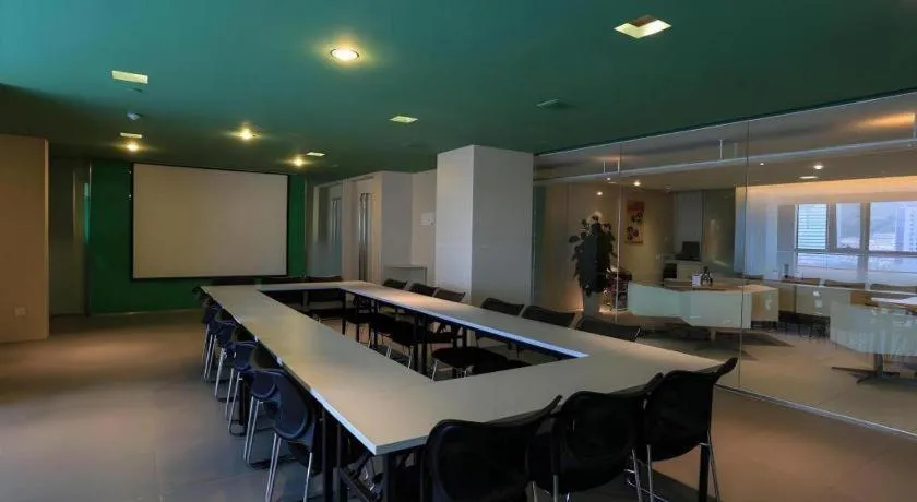 Jinjiang Inn Weihai Liugong Island Scenic Spot Shopping Market