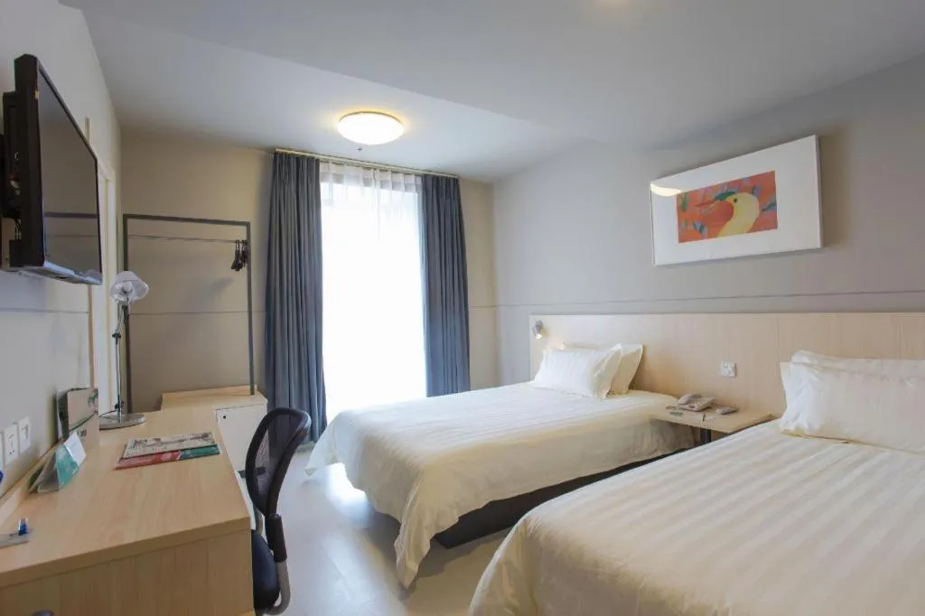 Bed in Jinjiang Inn Weihai Liugong Island Scenic Spot Shopping Market