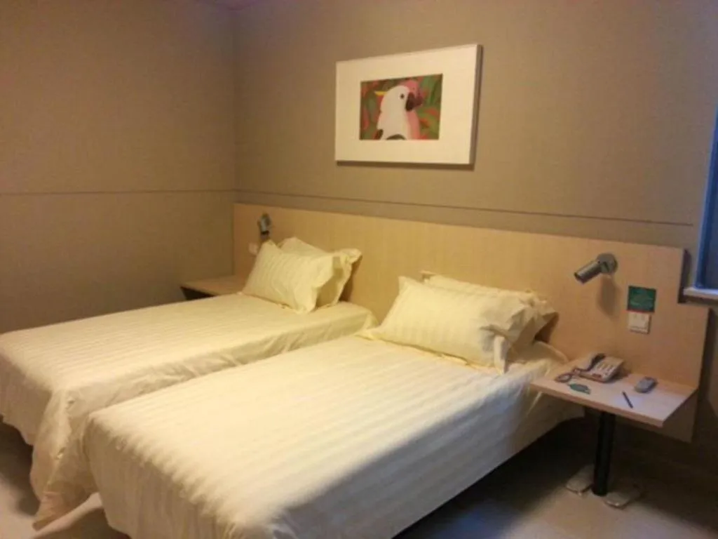 Bed in Jinjiang Inn Weihai Liugong Island Scenic Spot Shopping Market