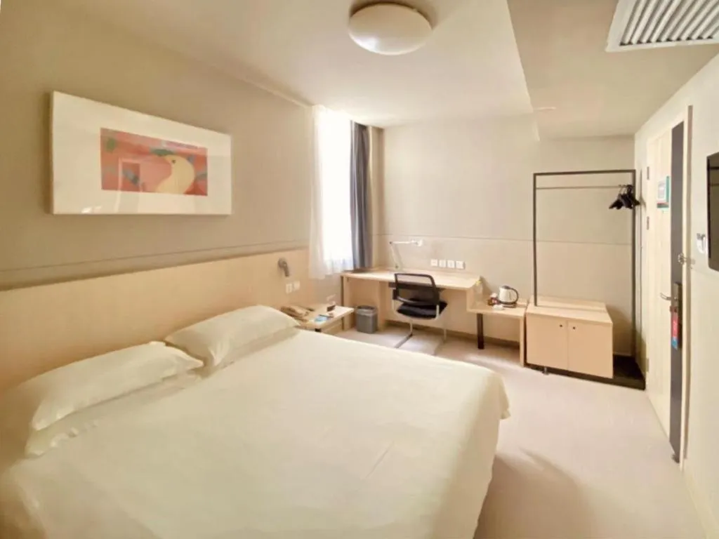 Bed in Jinjiang Inn Weihai Liugong Island Scenic Spot Shopping Market