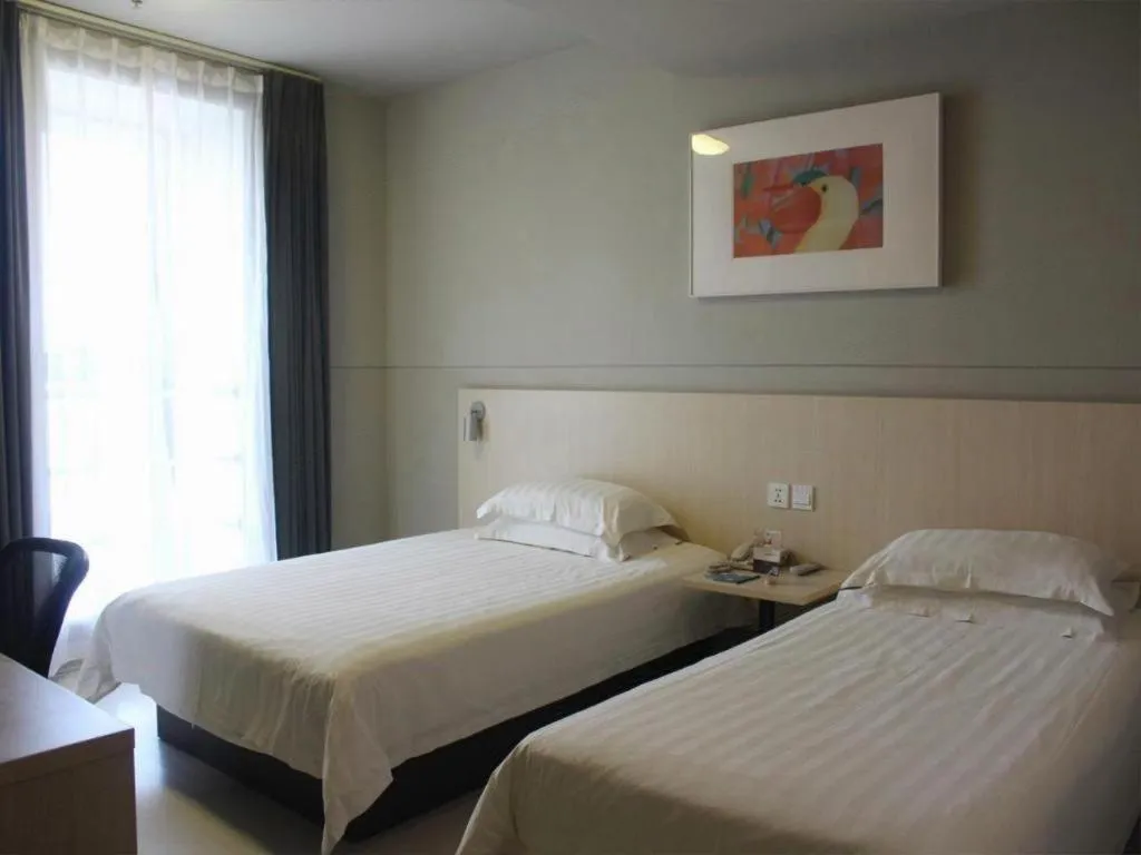 Bed in Jinjiang Inn Weihai Liugong Island Scenic Spot Shopping Market