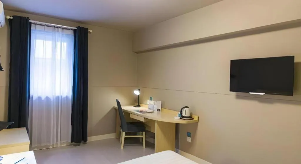 Bed in Jinjiang Inn Weihai Liugong Island Scenic Spot Shopping Market