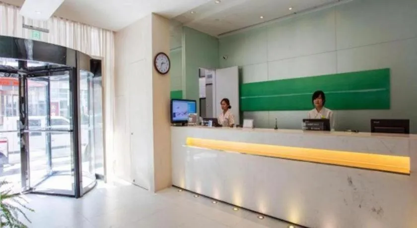 Jinjiang Inn Weihai Liugong Island Scenic Spot Shopping Market