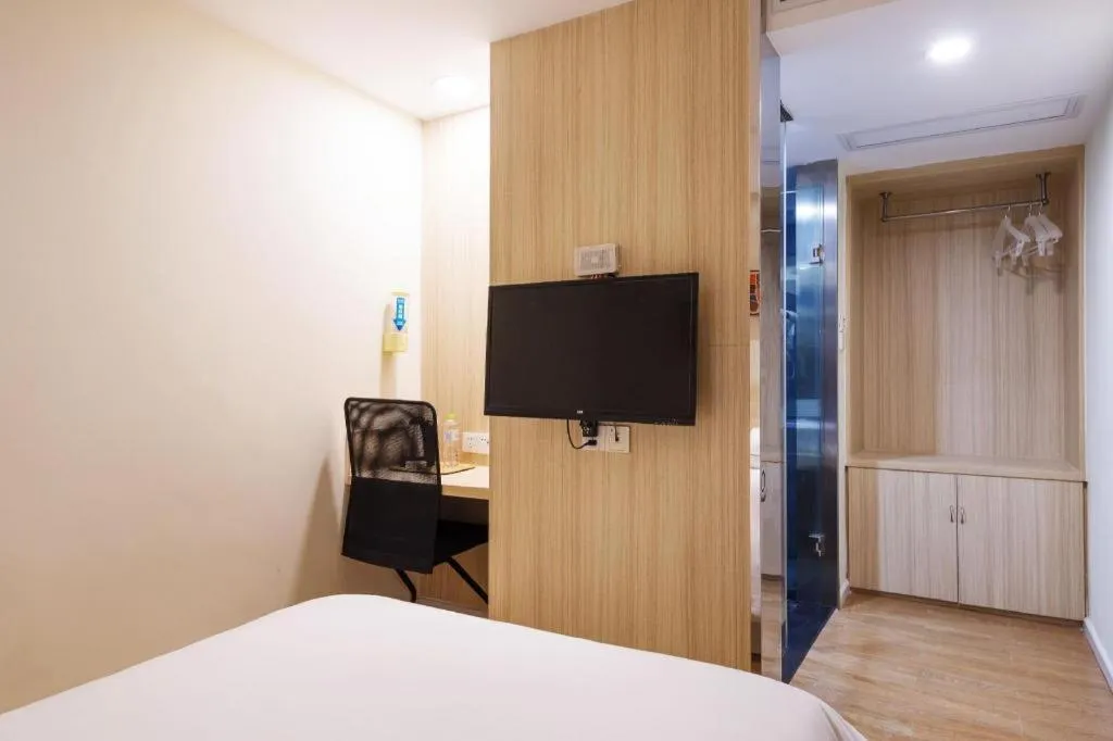 Bed in Hanting Hotel Hangzhou West Lake Longjing Road