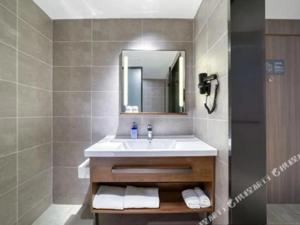 Hanting Hotel Hangzhou West Lake Cultural Square Chaohui Road