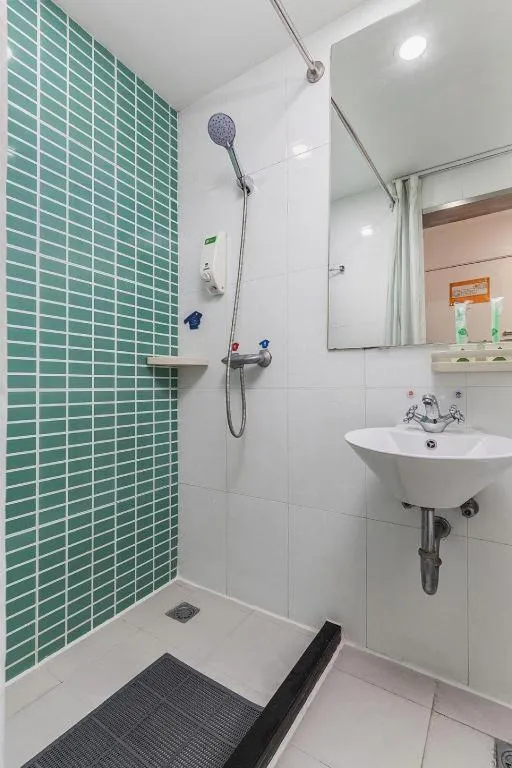 Hi Inn Guangzhou Gangding Metro Station