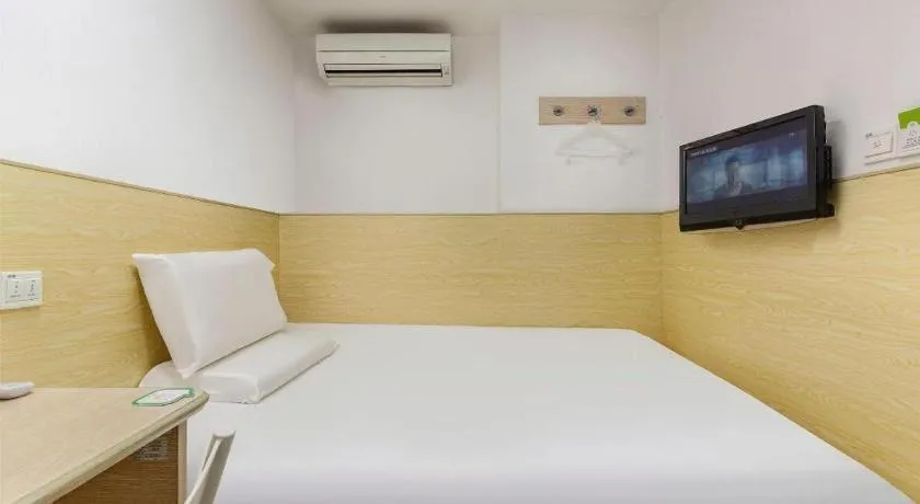 Bed in Hi Inn Guangzhou Gangding Metro Station