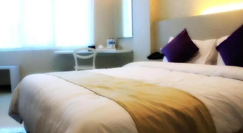 Bed in Marina Mamberamo Hotel