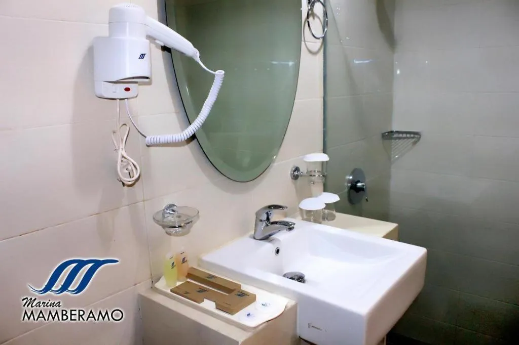 Marina Mamberamo Hotel