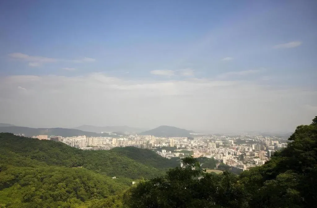 Hanting Hotel Guangzhou Sanyuanli Metro Station