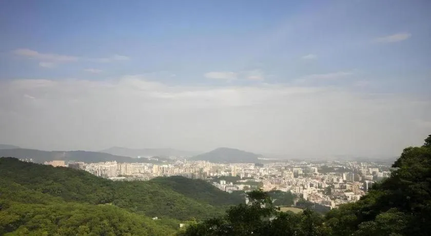 Hanting Hotel Guangzhou Sanyuanli Metro Station