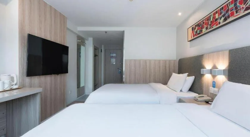 Hanting Hotel Guangzhou Sanyuanli Metro Station