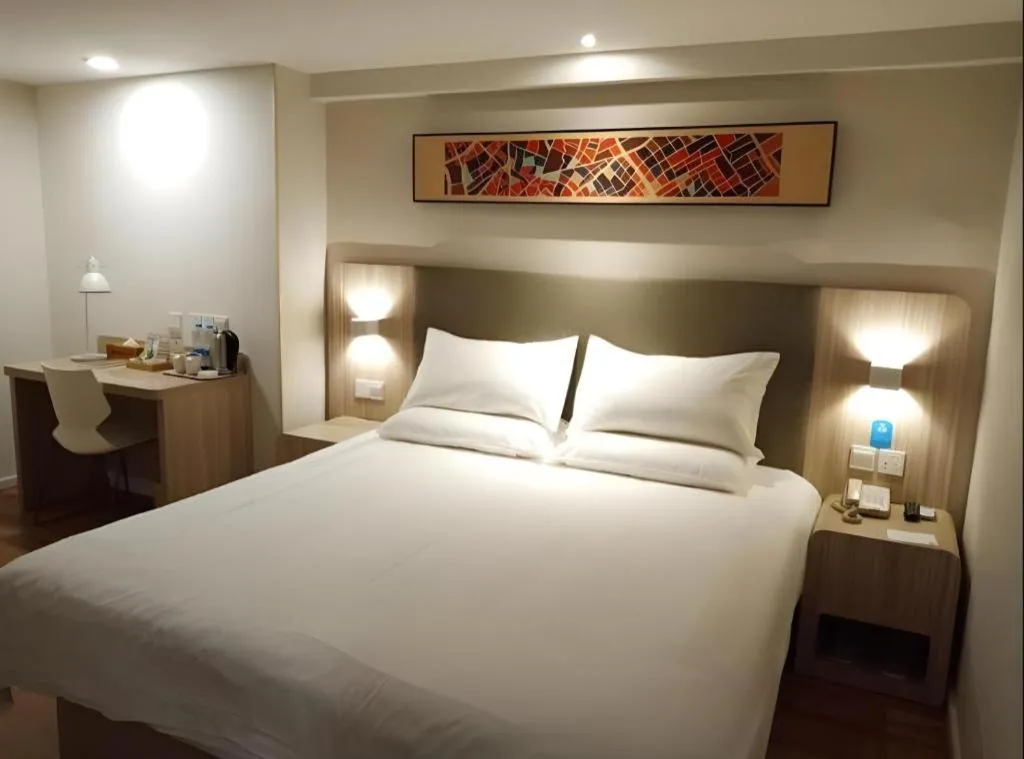 Hanting Hotel Guangzhou Sanyuanli Metro Station