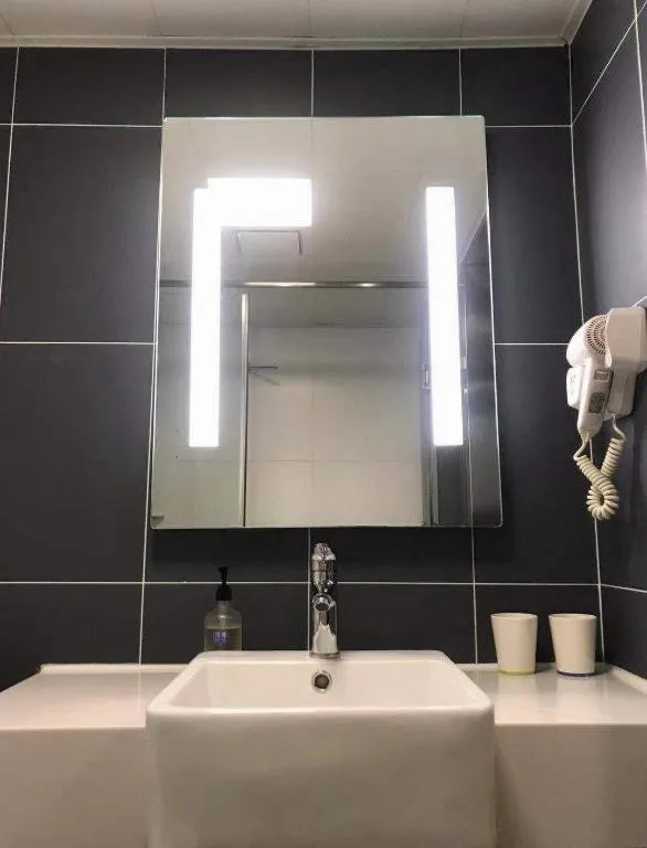 Hanting Hotel Guangzhou Sanyuanli Metro Station