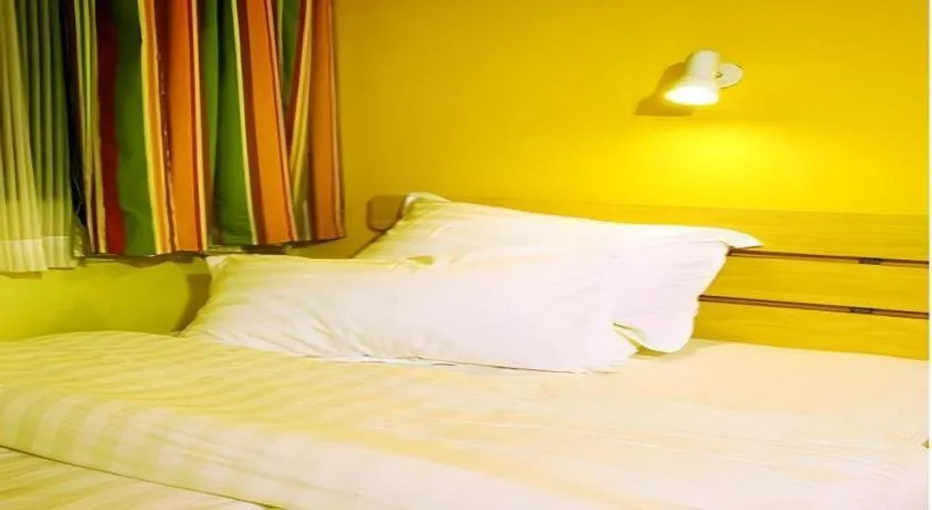 Bed in 7 Days Inn Beijing Niujie Street Metro Station Xuanwu Hospital