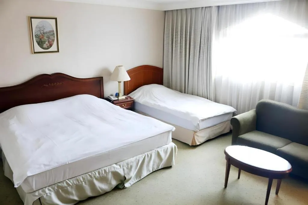 Bed in Onyang Hot Spring Hotel