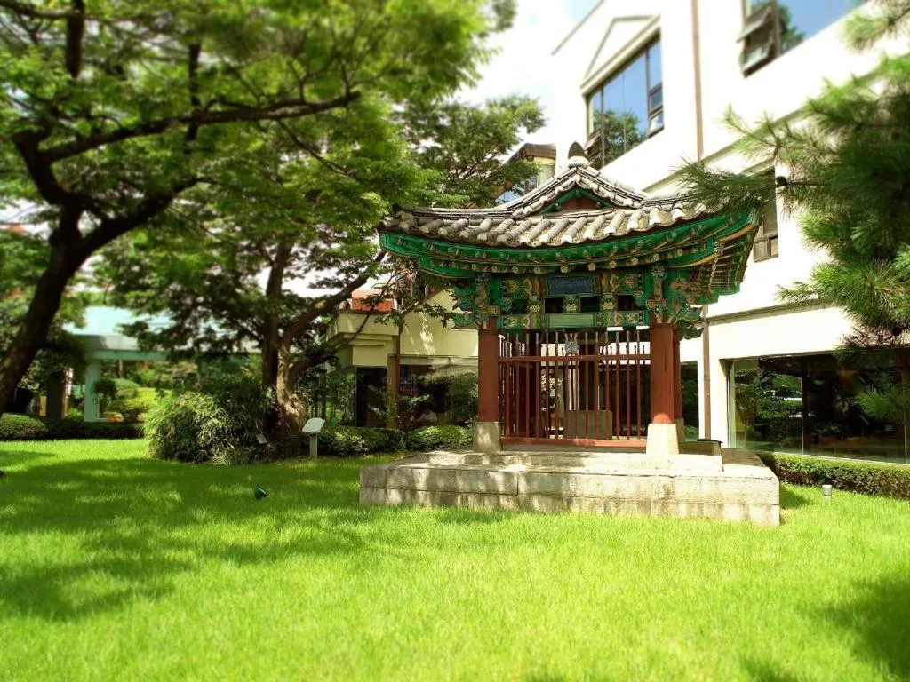 Onyang Hot Spring Hotel