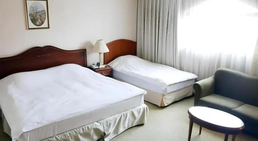 Bed in Onyang Hot Spring Hotel