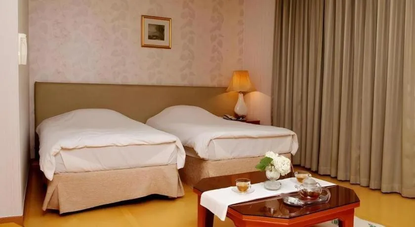 Bed in Onyang Hot Spring Hotel