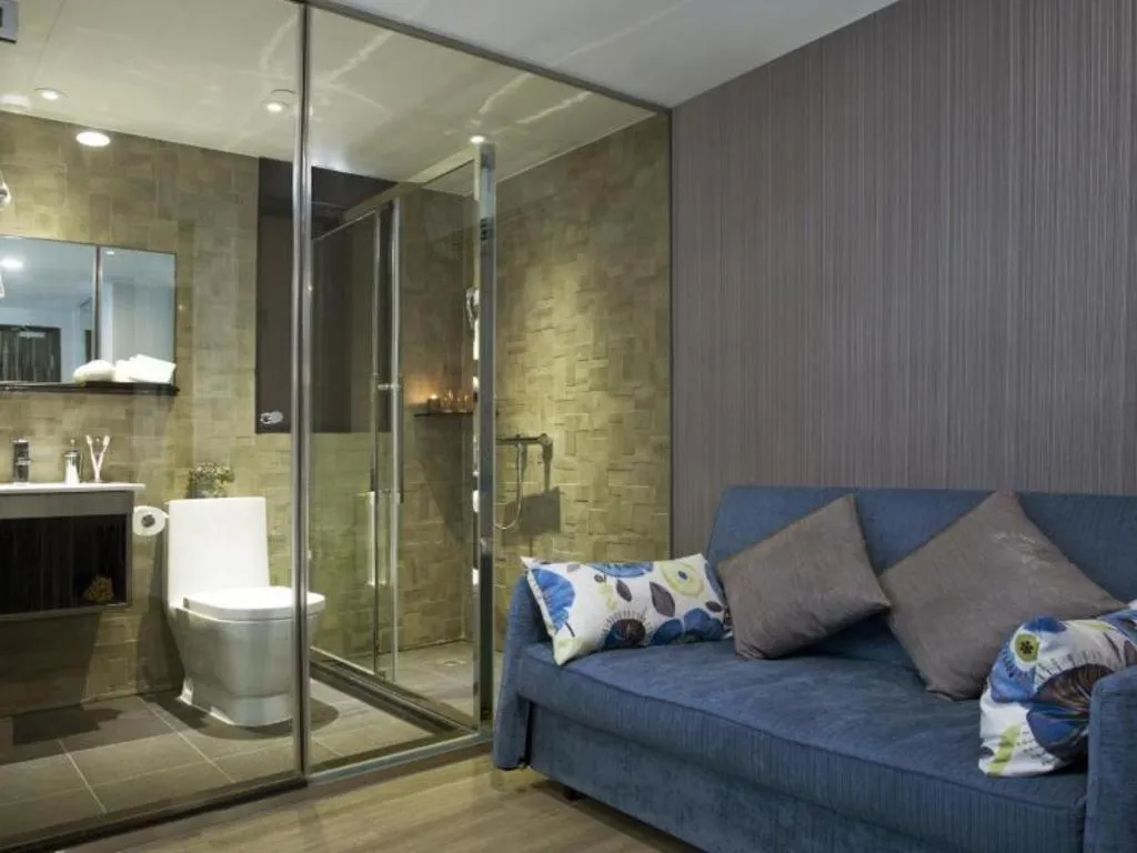 M1 North Point Hotel