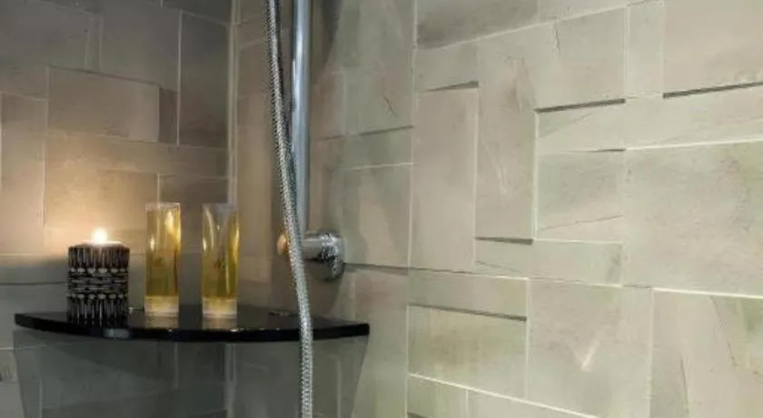 M1 North Point Hotel