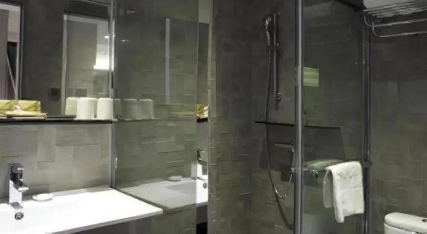 M1 North Point Hotel