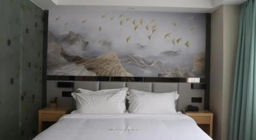 Bed in GreenTree Alliance Jiangsu Nanjing Pukou District Zhongsheng Street Wende Road Metro Station Hotel