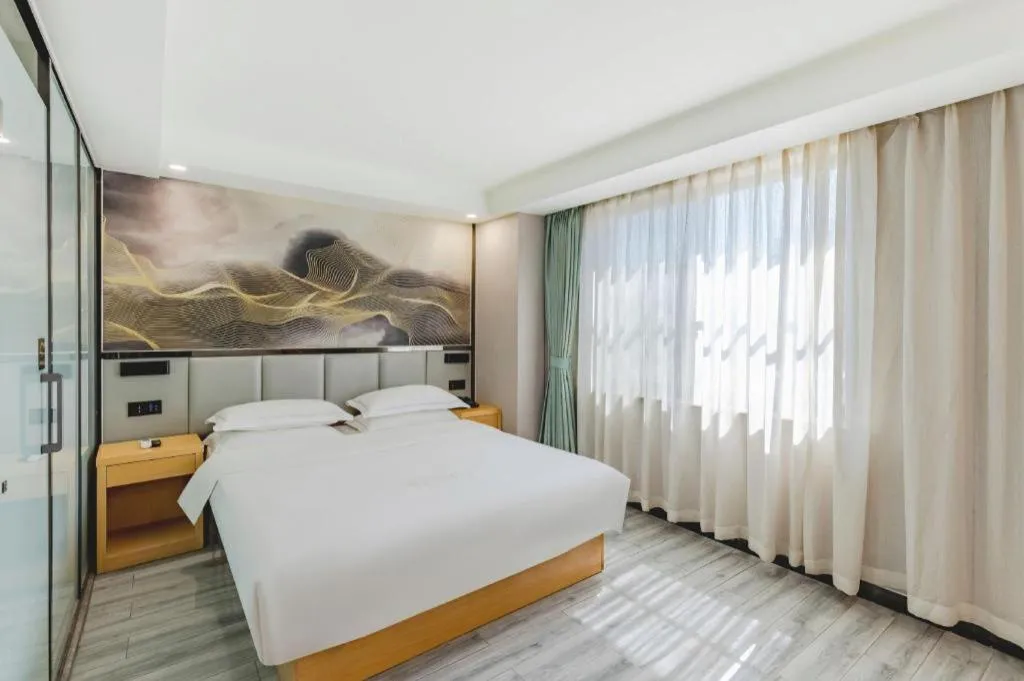 Bed in GreenTree Alliance Jiangsu Nanjing Pukou District Zhongsheng Street Wende Road Metro Station Hotel