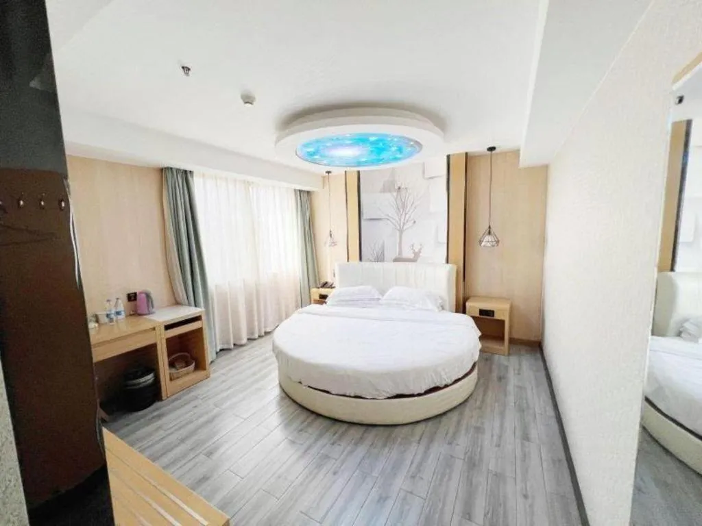 Bed in GreenTree Alliance Jiangsu Nanjing Pukou District Zhongsheng Street Wende Road Metro Station Hotel