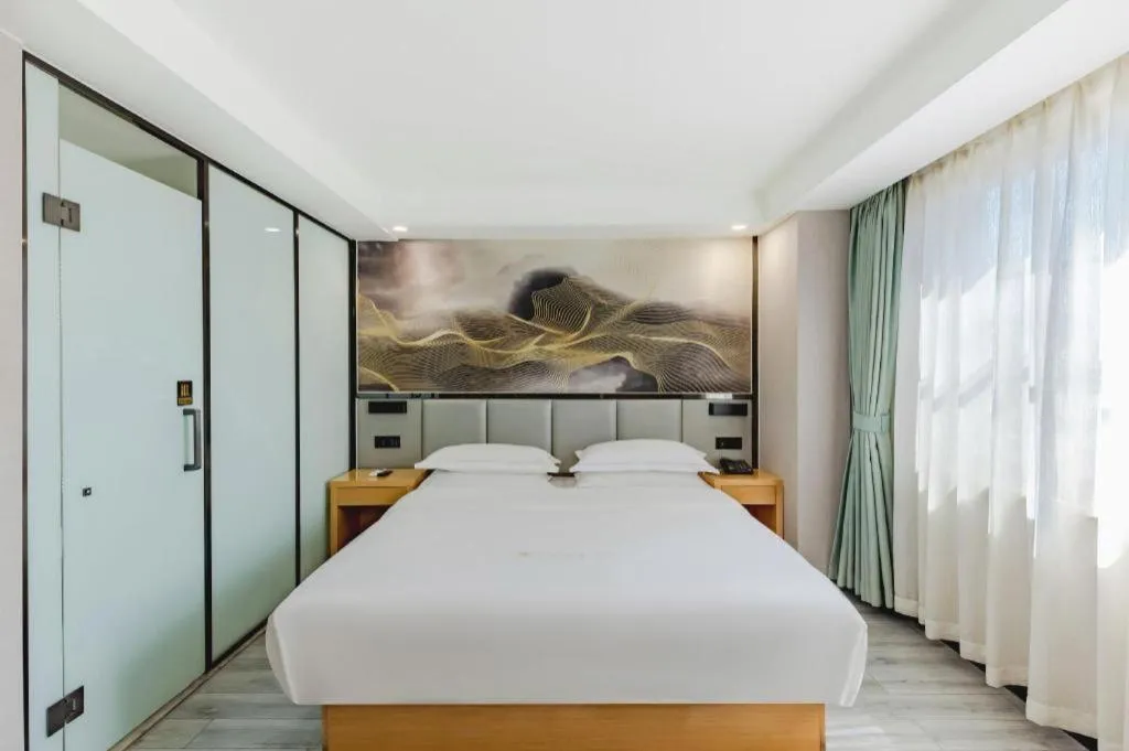 Bed in GreenTree Alliance Jiangsu Nanjing Pukou District Zhongsheng Street Wende Road Metro Station Hotel