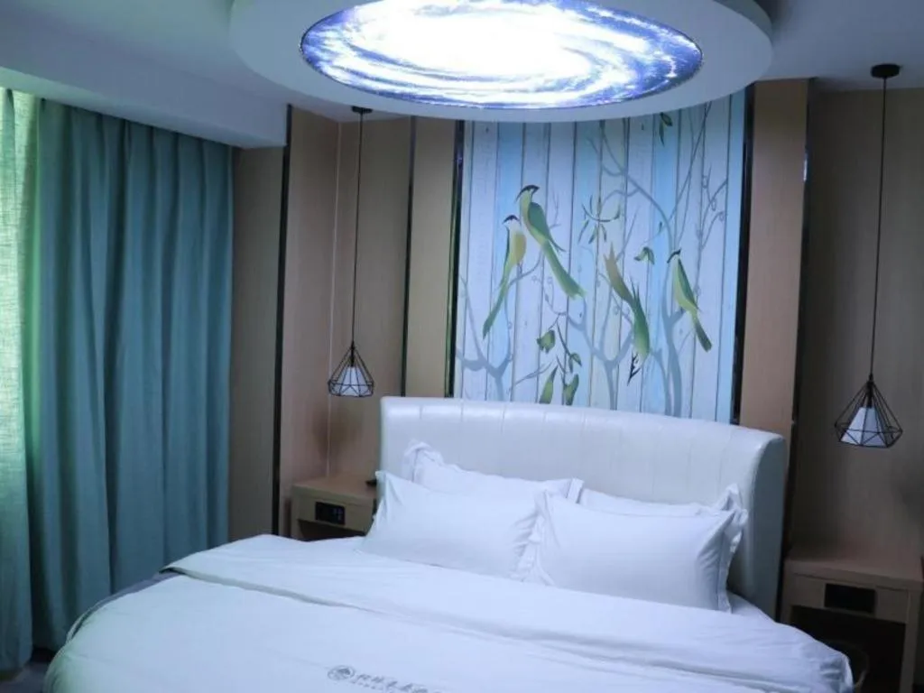 Bed in GreenTree Alliance Jiangsu Nanjing Pukou District Zhongsheng Street Wende Road Metro Station Hotel