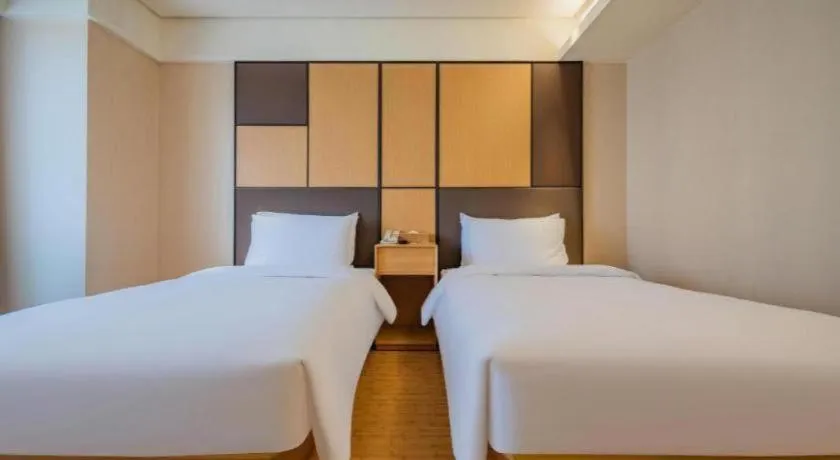 Bed in JI Hotel Chengdu Global Center