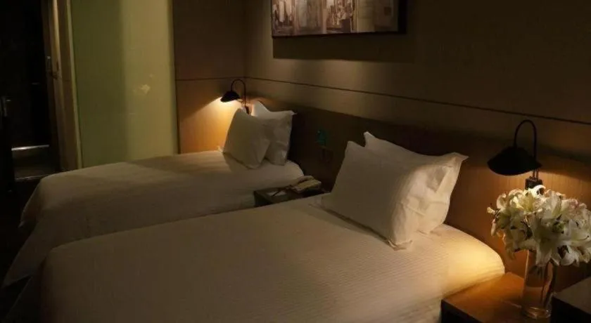Bed in Jinjiang Inn Select Shanghai International Tourism and Resorts Zone Chuansha Road Subway Station